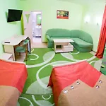 Discovery فندق 2*