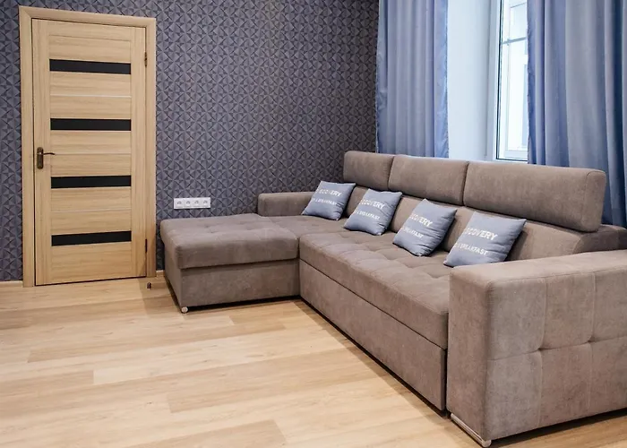 Готель Discovery 2*